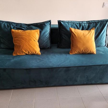 Moderno Apartamento Colon Con Vistas Al Mar 卡尔佩 外观 照片