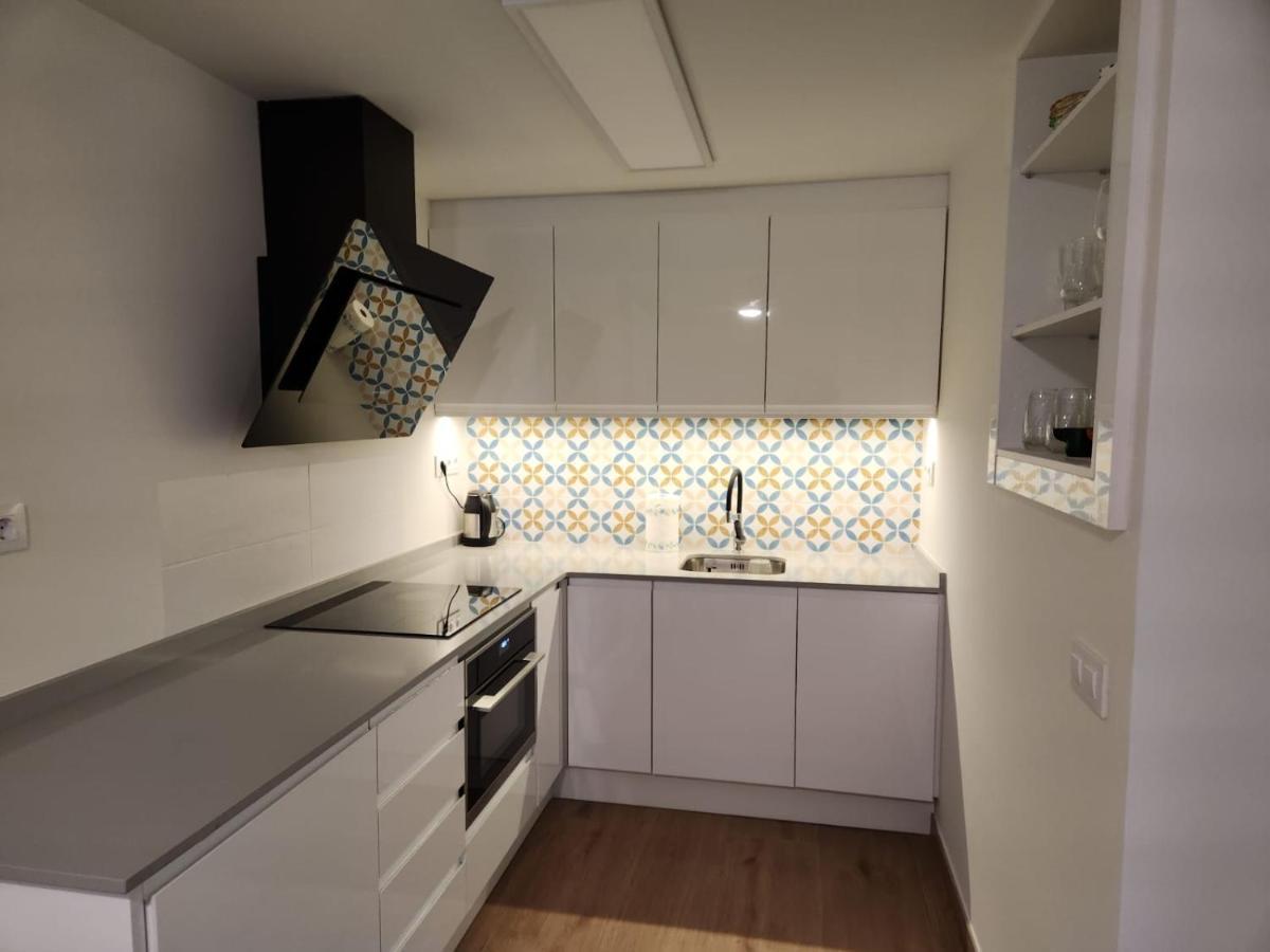 Moderno Apartamento Colon Con Vistas Al Mar 卡尔佩 外观 照片
