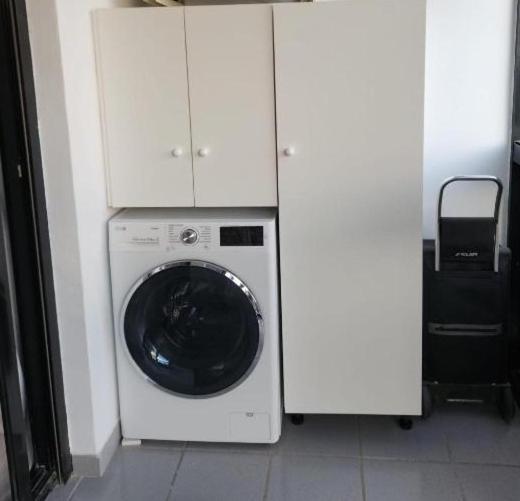 Moderno Apartamento Colon Con Vistas Al Mar 卡尔佩 外观 照片